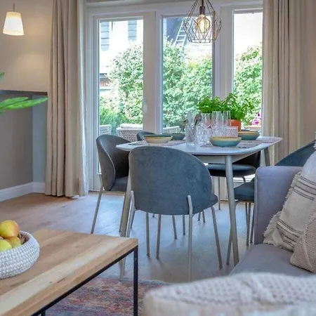 Hues Im Glueck Comfortable * Westerland