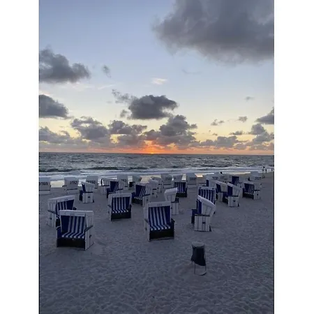 Hues Im Glueck Comfortable * Westerland